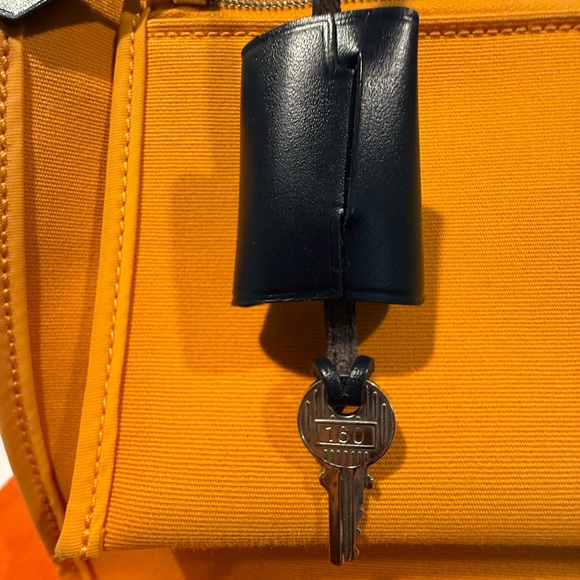 💯AUTH PRE-LOVED LUXURY HERMES TOILE CANVAS/LEATHER HERBAG 31 SHOULDER BAG🔥🔥🔥 - Picture 14 of 16